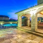 Holiday home In Golubovo With Kitchen *