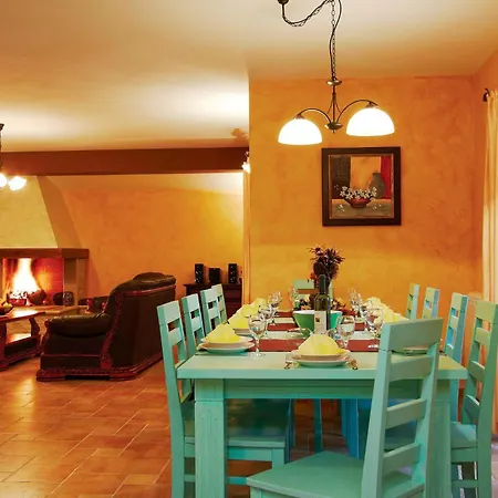 In Golubovo With Kitchen Ferienhaus