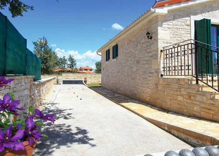 In Golubovo With Kitchen Mednjan