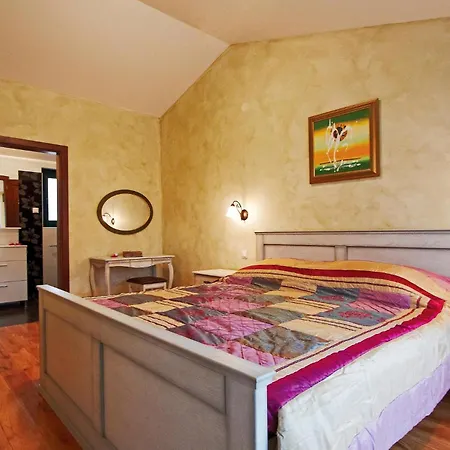 Holiday home In Golubovo With Kitchen Gajana
