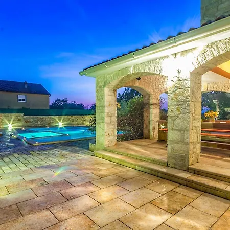 Holiday home In Golubovo With Kitchen *
