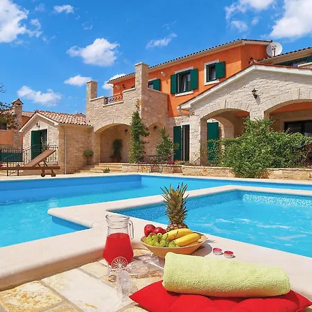 In Golubovo With Kitchen Holiday home Gajana