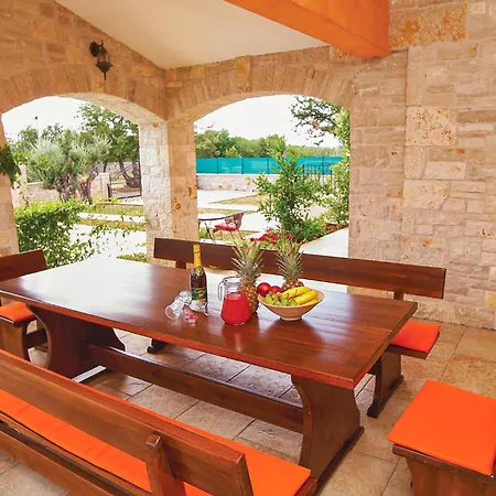 In Golubovo With Kitchen Holiday home