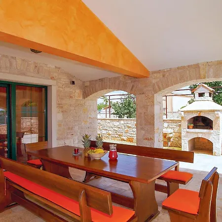 Holiday home In Golubovo With Kitchen